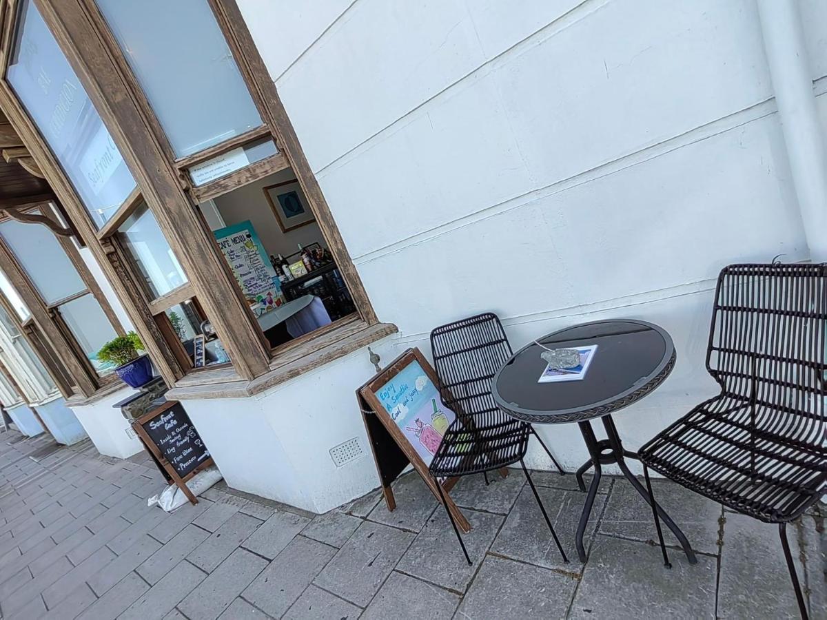 Cardigan Bay Self Catering Accommodation Aberystwyth Exteriör bild