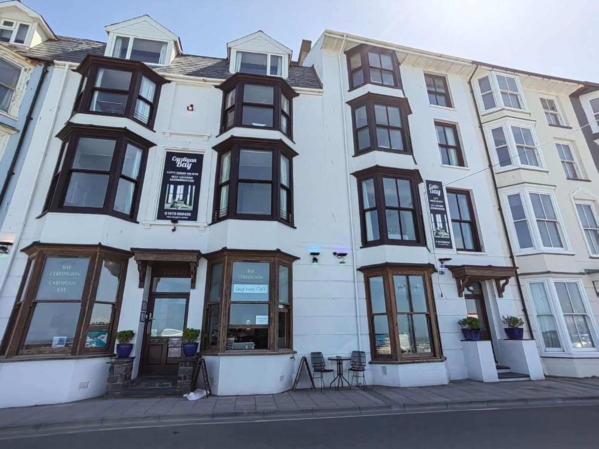 Cardigan Bay Self Catering Accommodation Aberystwyth Exteriör bild