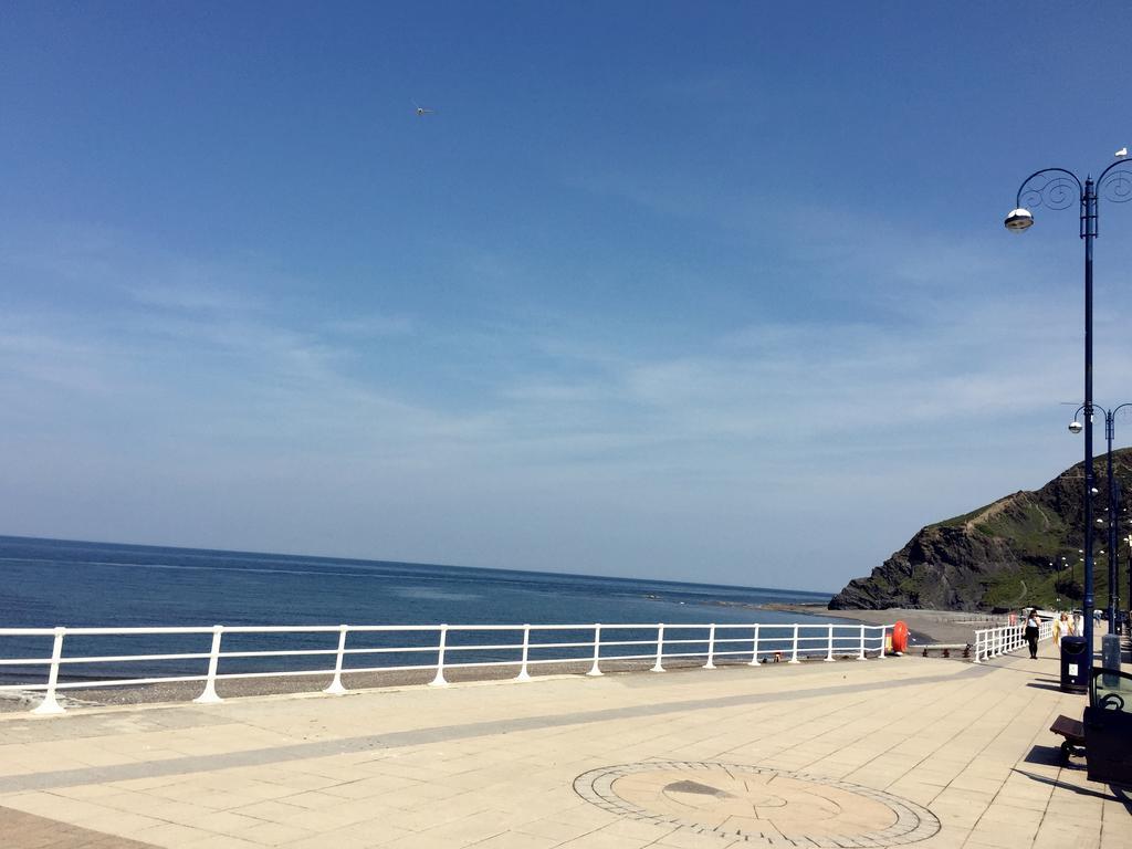 Cardigan Bay Self Catering Accommodation Aberystwyth Exteriör bild