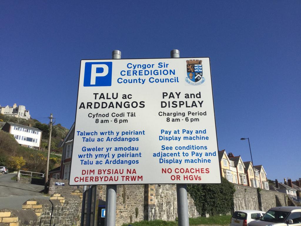 Cardigan Bay Self Catering Accommodation Aberystwyth Exteriör bild