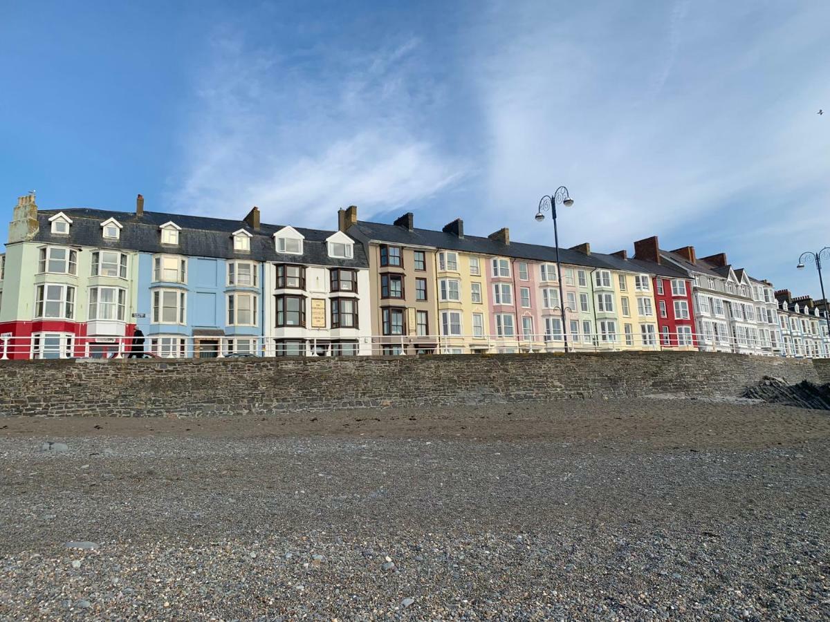 Cardigan Bay Self Catering Accommodation Aberystwyth Exteriör bild
